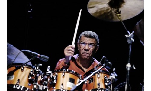 CAZ EFSANESİ ABDLİ DAVULCU JACK DEJOHNETTE YAŞAMINI YİTİRDİ